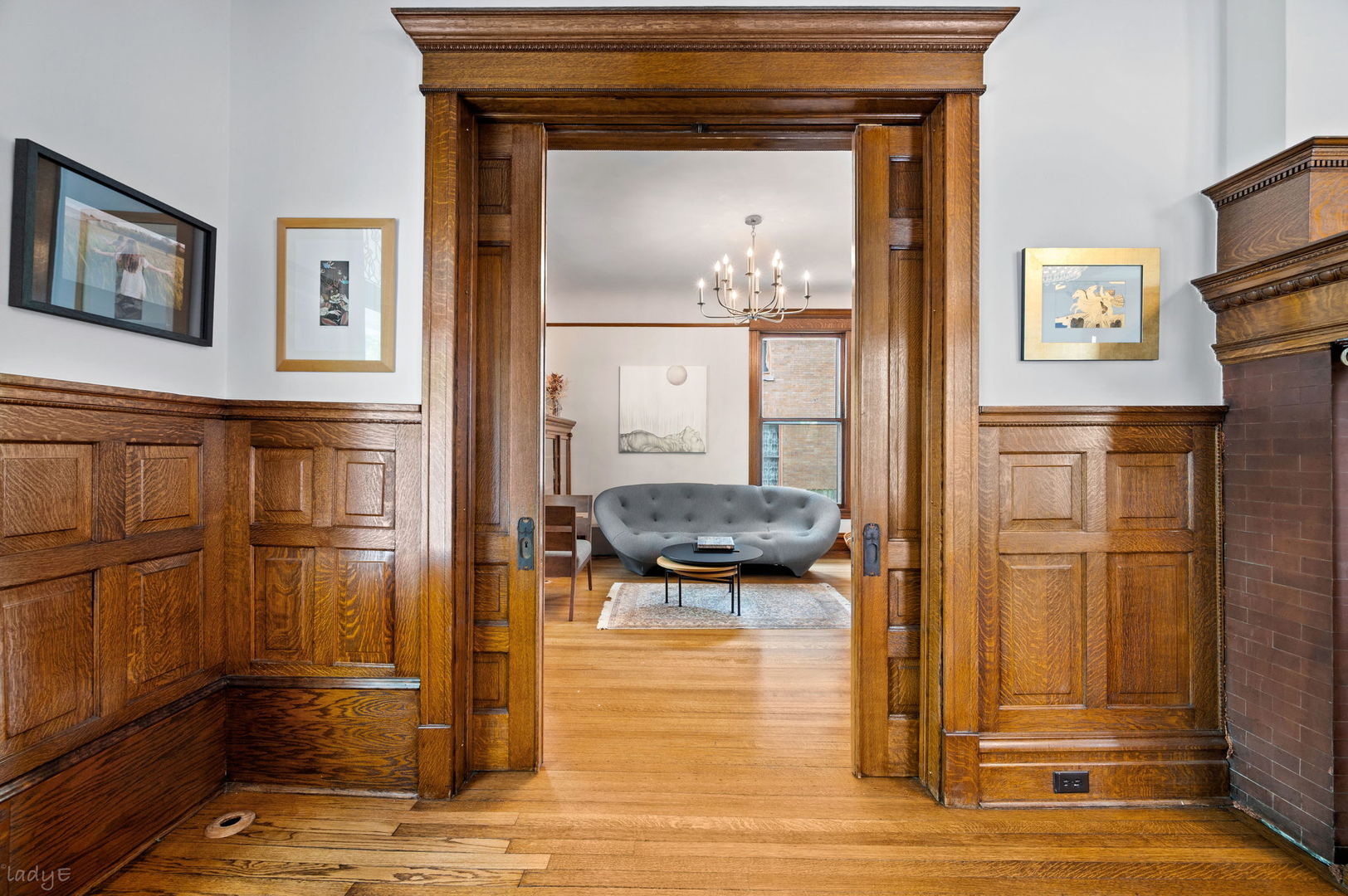 819 West Junior Terrace Chicago IL 60613