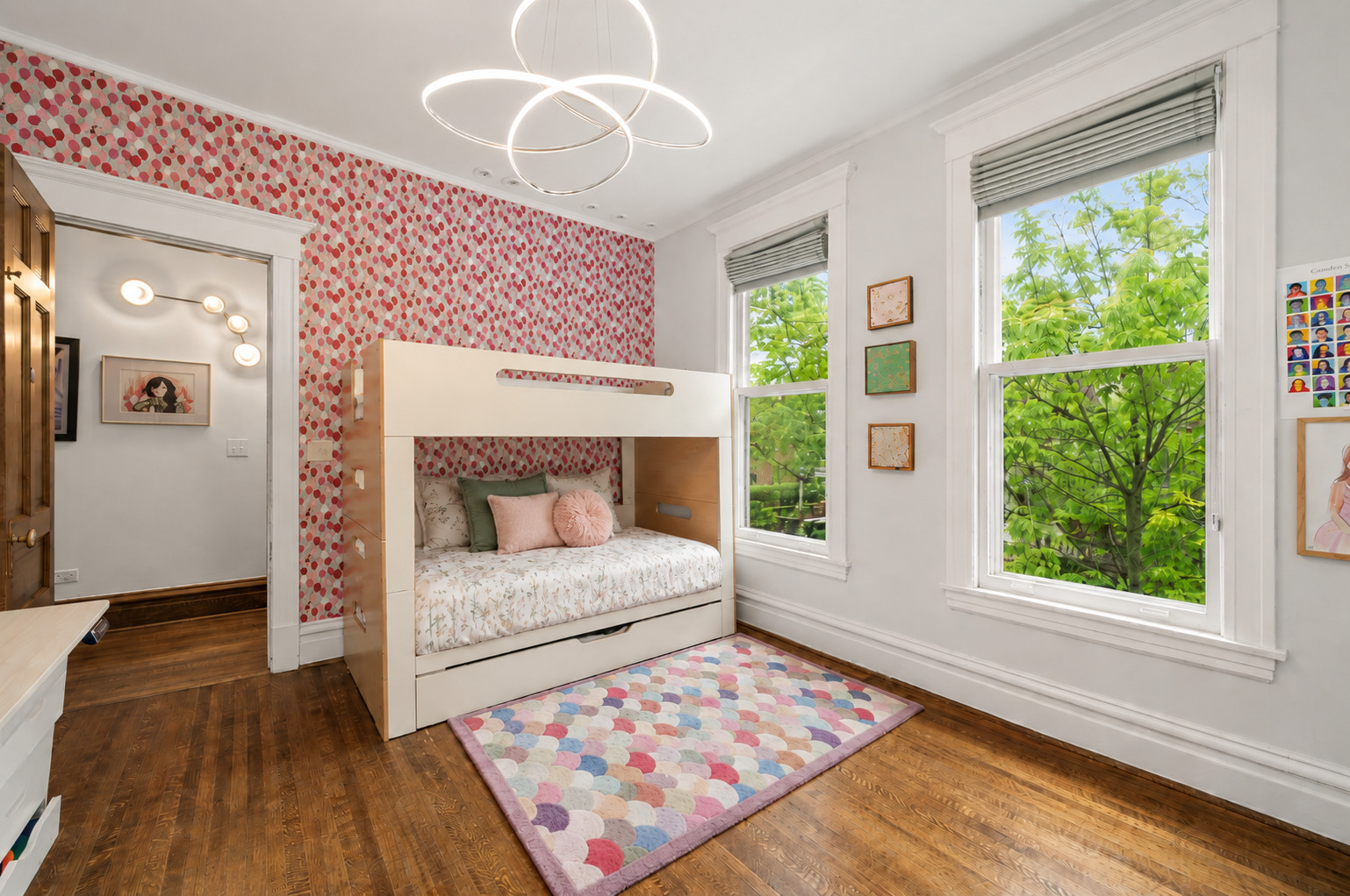819 West Junior Terrace Chicago IL 60613
