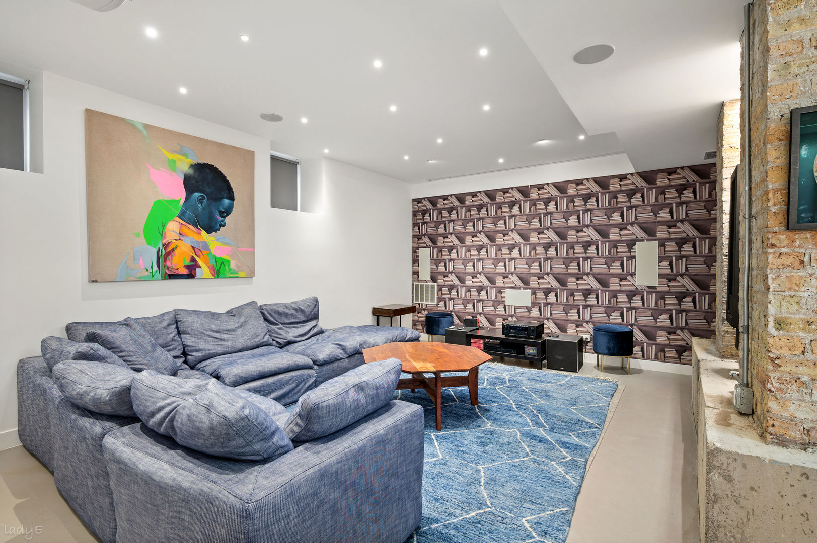 819 West Junior Terrace Chicago IL 60613