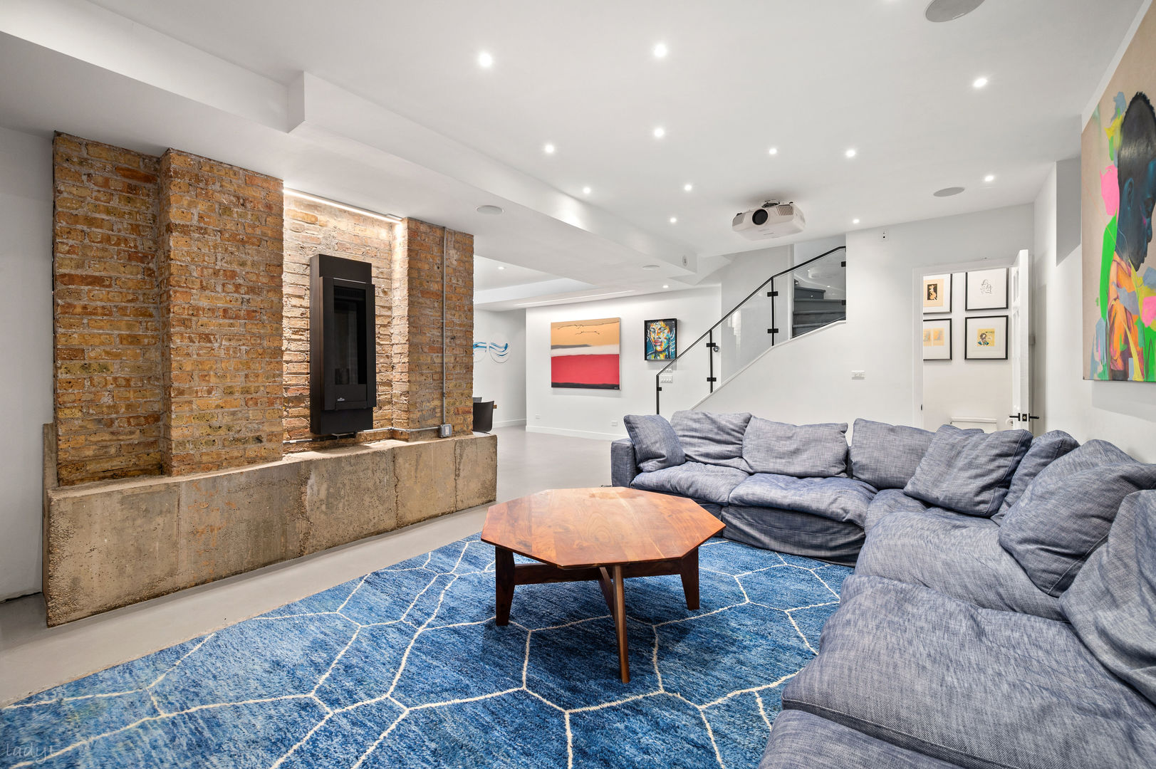 819 West Junior Terrace Chicago IL 60613