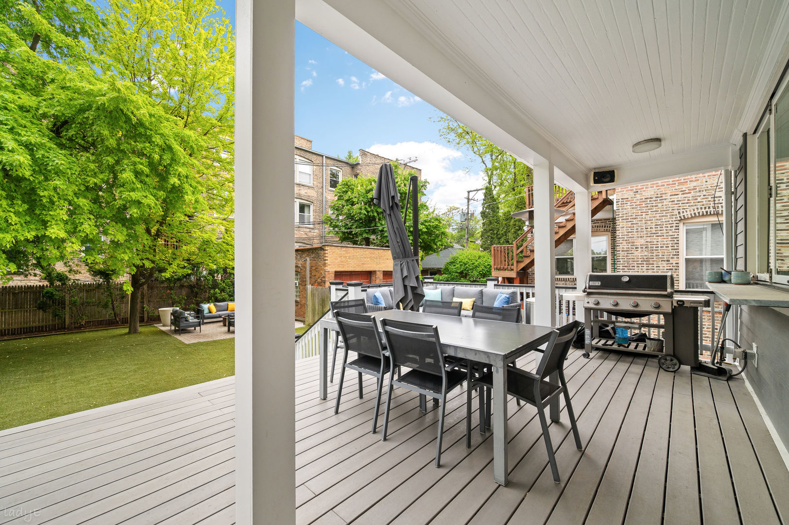 819 West Junior Terrace Chicago IL 60613
