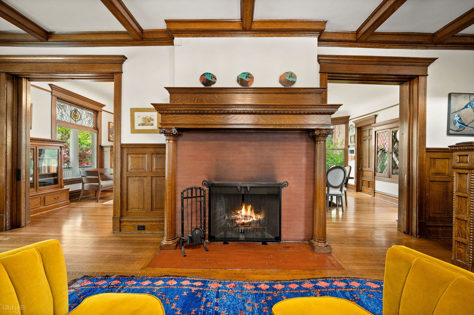 819 West Junior Terrace Chicago IL 60613