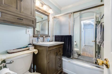 17639 Roy Street Lansing IL 60438