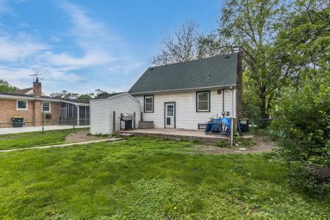 17639 Roy Street Lansing IL 60438
