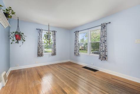 17639 Roy Street Lansing IL 60438