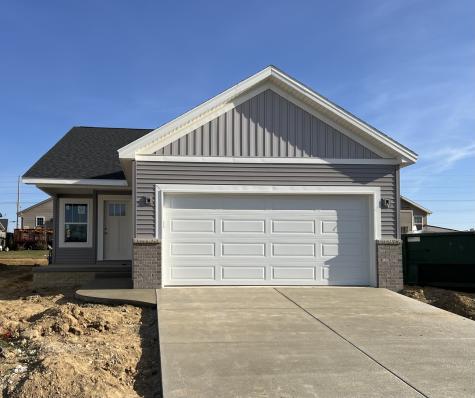 8 Eric Court Bloomington IL 61705