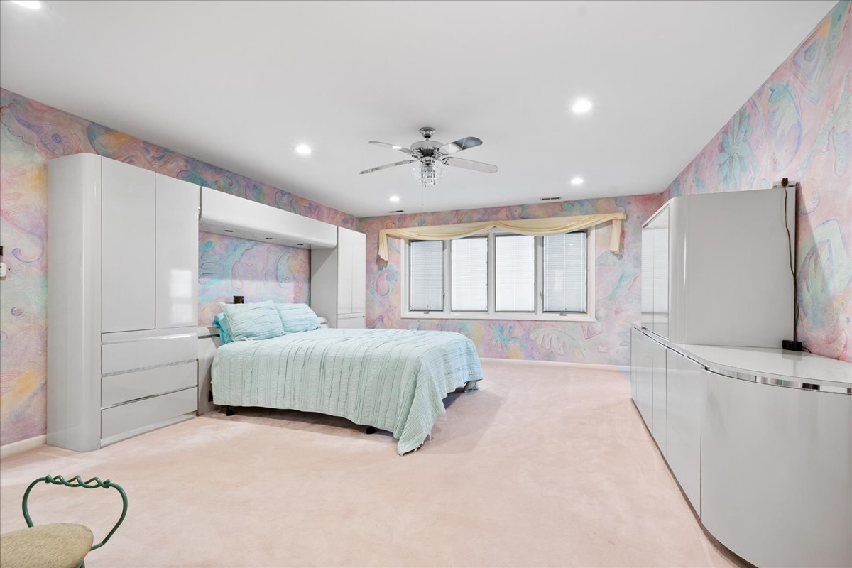 3918 Enfield Avenue Skokie IL 60076