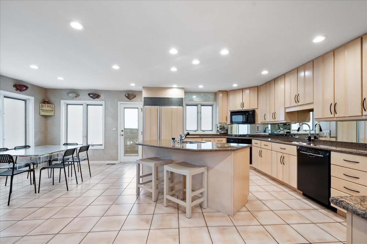 3918 Enfield Avenue Skokie IL 60076