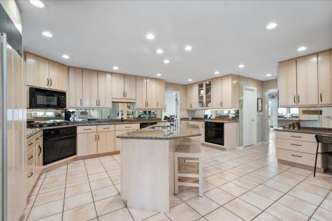 3918 Enfield Avenue Skokie IL 60076