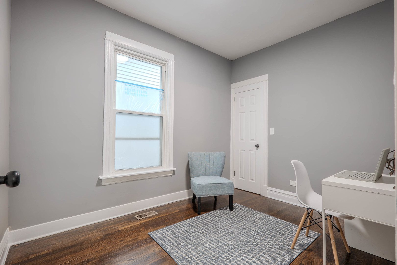 7836 South Saint Lawrence Avenue Chicago IL 60619