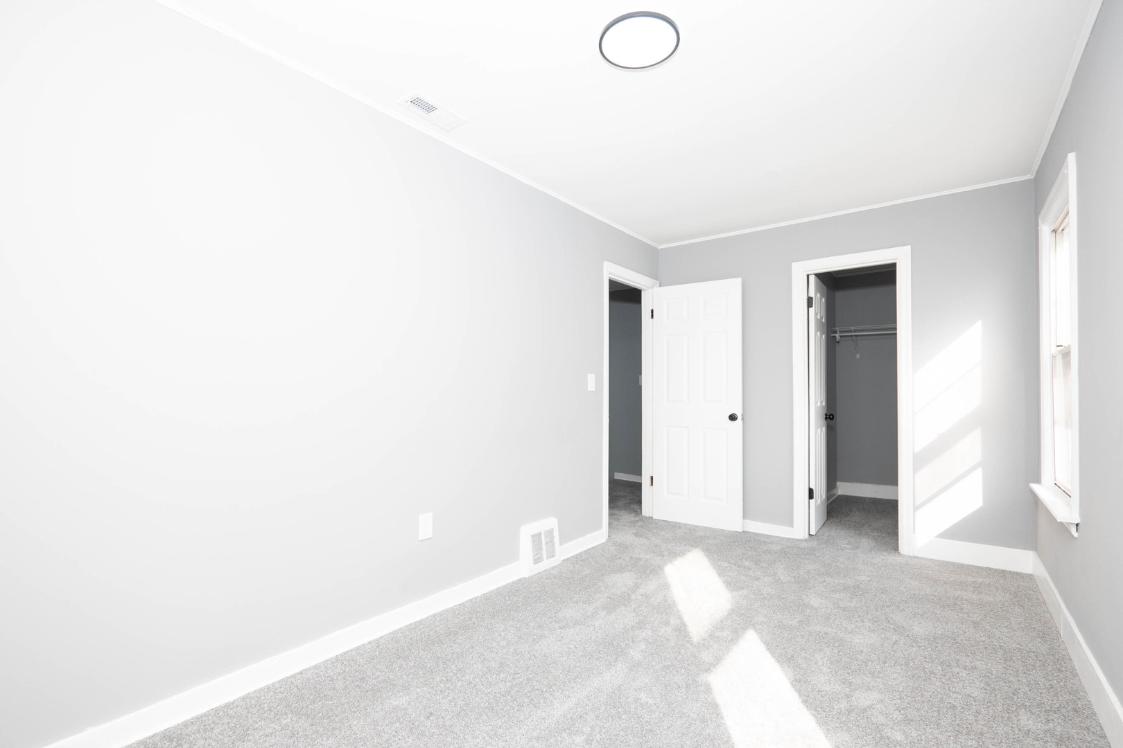 7836 South Saint Lawrence Avenue Chicago IL 60619