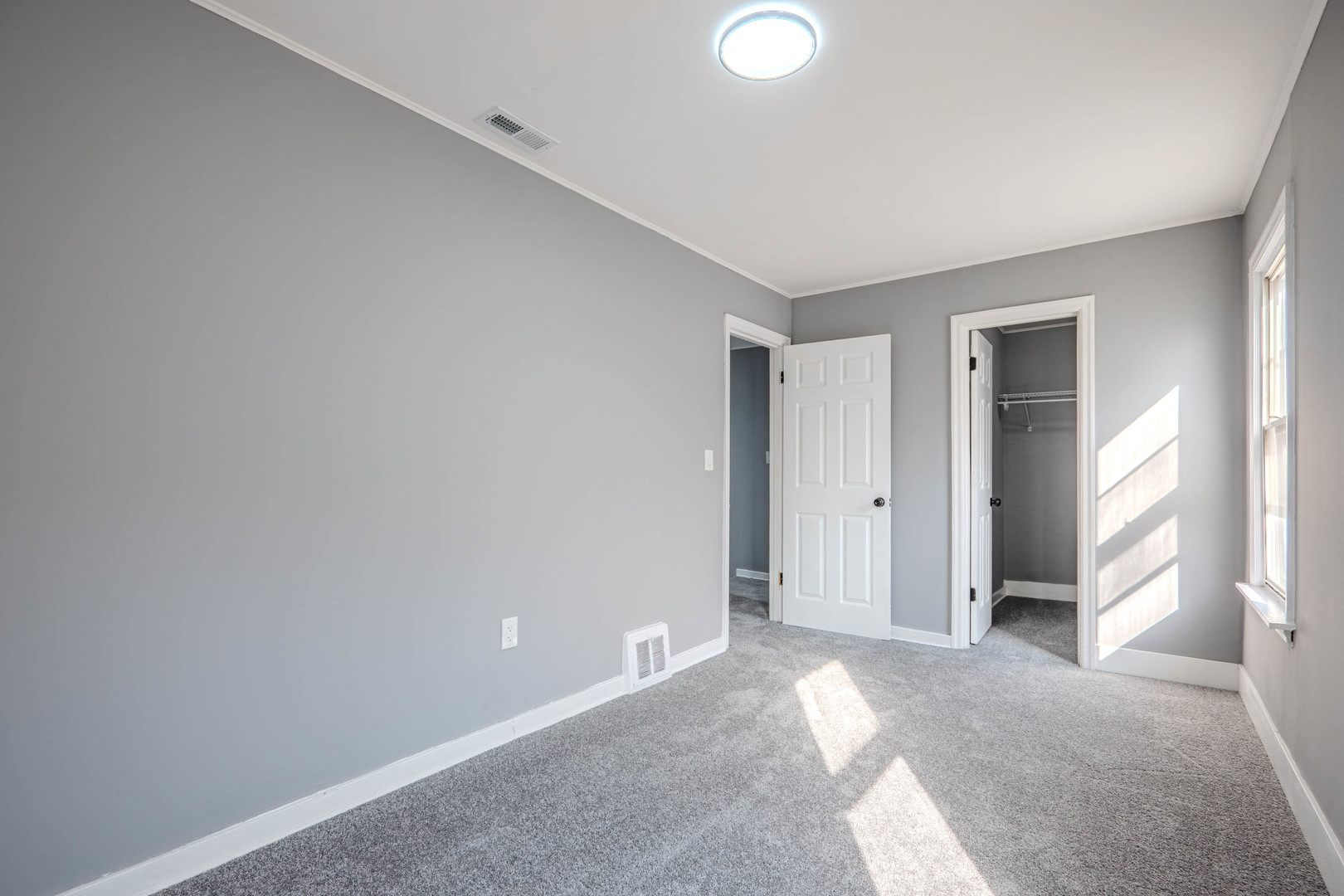 7836 South Saint Lawrence Avenue Chicago IL 60619