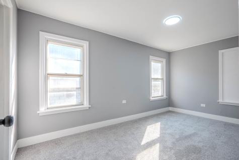 7836 South Saint Lawrence Avenue Chicago IL 60619
