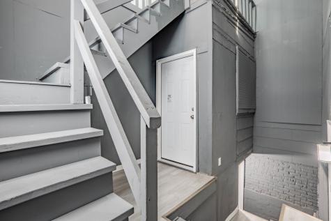 7836 South Saint Lawrence Avenue Chicago IL 60619