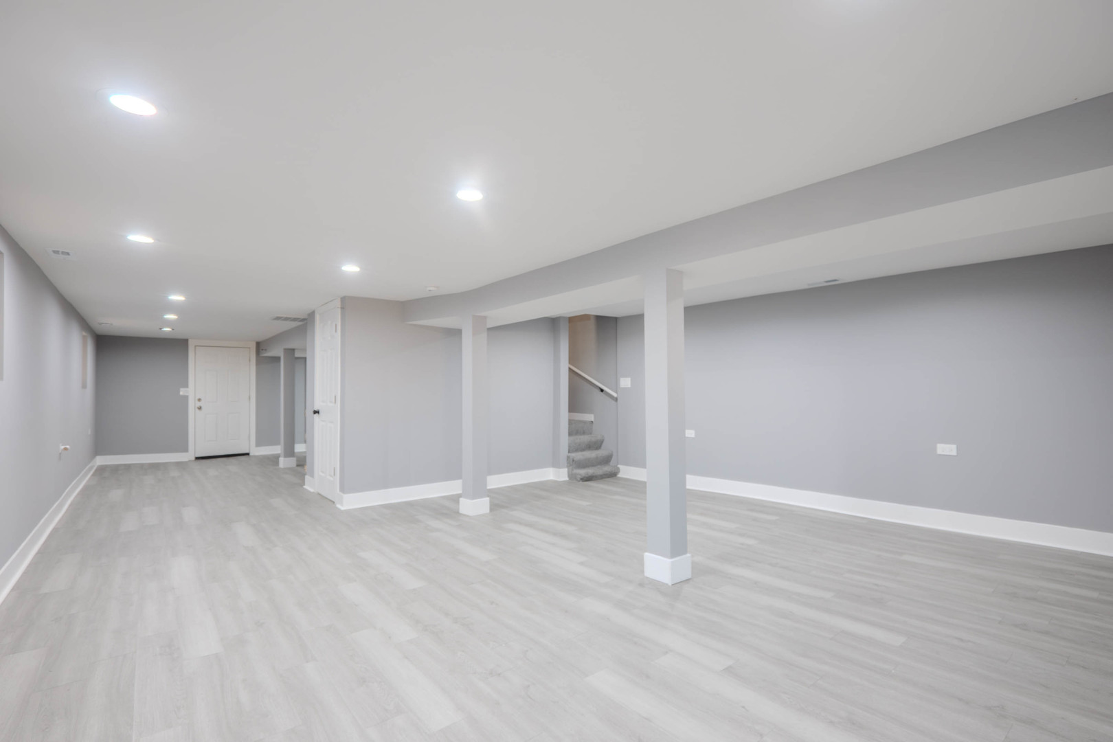 7836 South Saint Lawrence Avenue Chicago IL 60619
