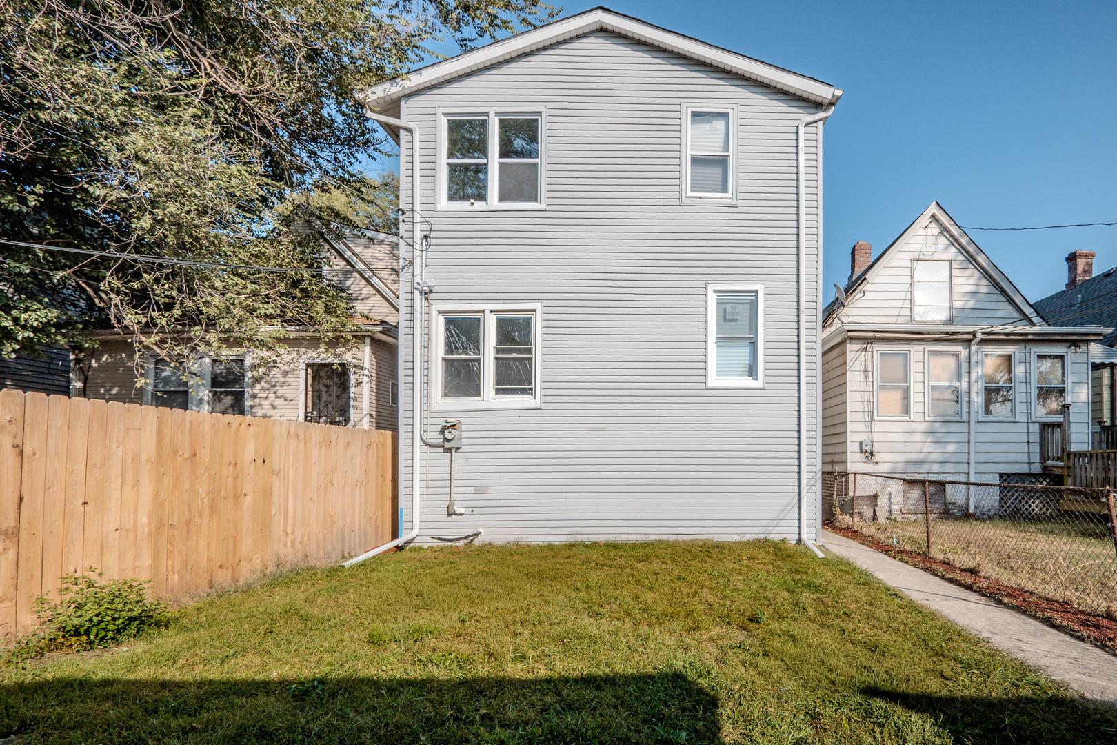 7836 South Saint Lawrence Avenue Chicago IL 60619
