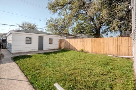 7836 South Saint Lawrence Avenue Chicago IL 60619