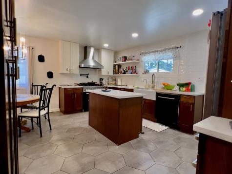 17750 Clyde Avenue Lansing IL 60438