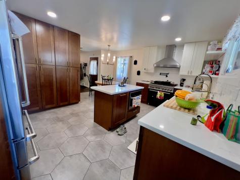 17750 Clyde Avenue Lansing IL 60438