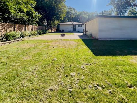 17750 Clyde Avenue Lansing IL 60438