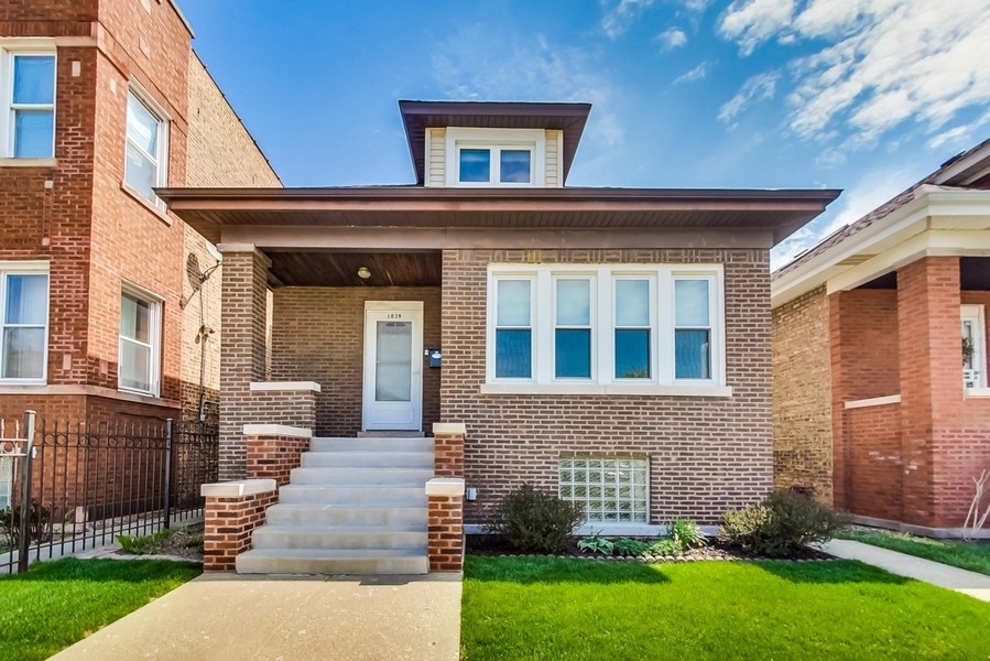 1839 North Lowell Avenue Chicago IL 60639