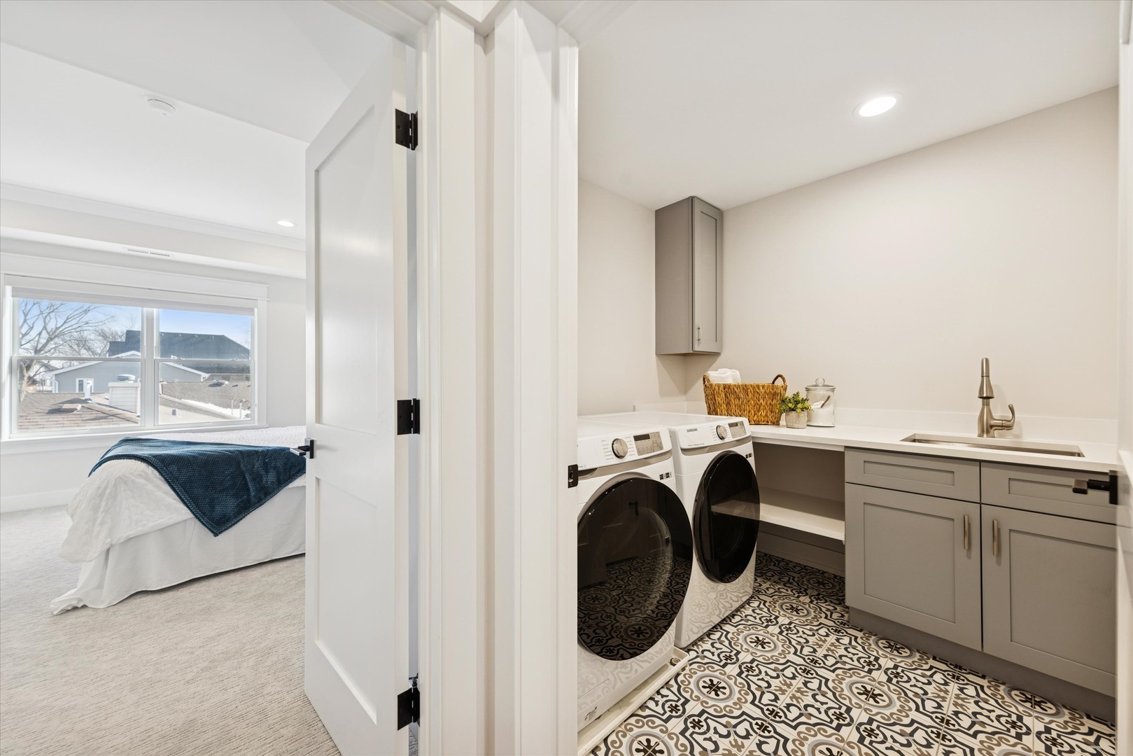 432 North Ridgeland Avenue Elmhurst IL 60126