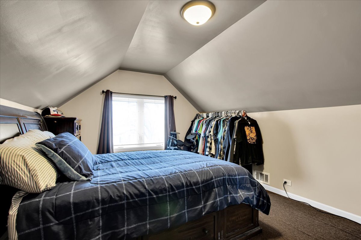 6719 South Keeler Avenue Chicago IL 60629
