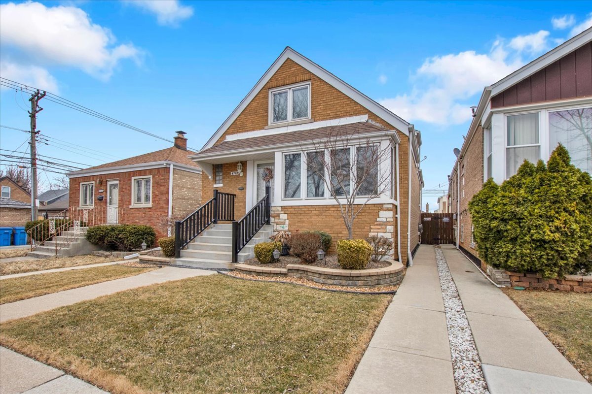 6719 South Keeler Avenue Chicago IL 60629
