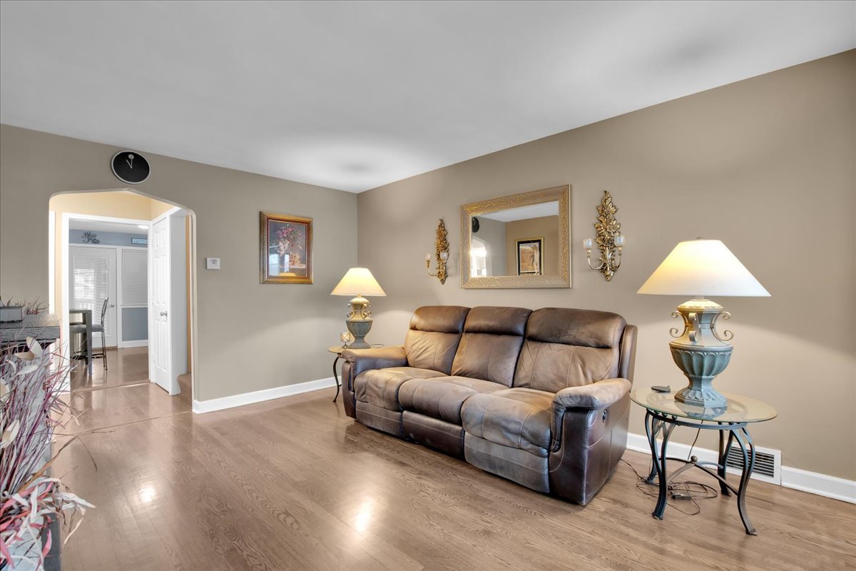 6719 South Keeler Avenue Chicago IL 60629