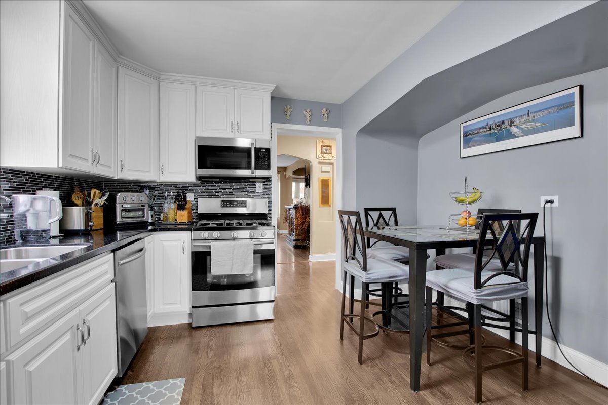 6719 South Keeler Avenue Chicago IL 60629