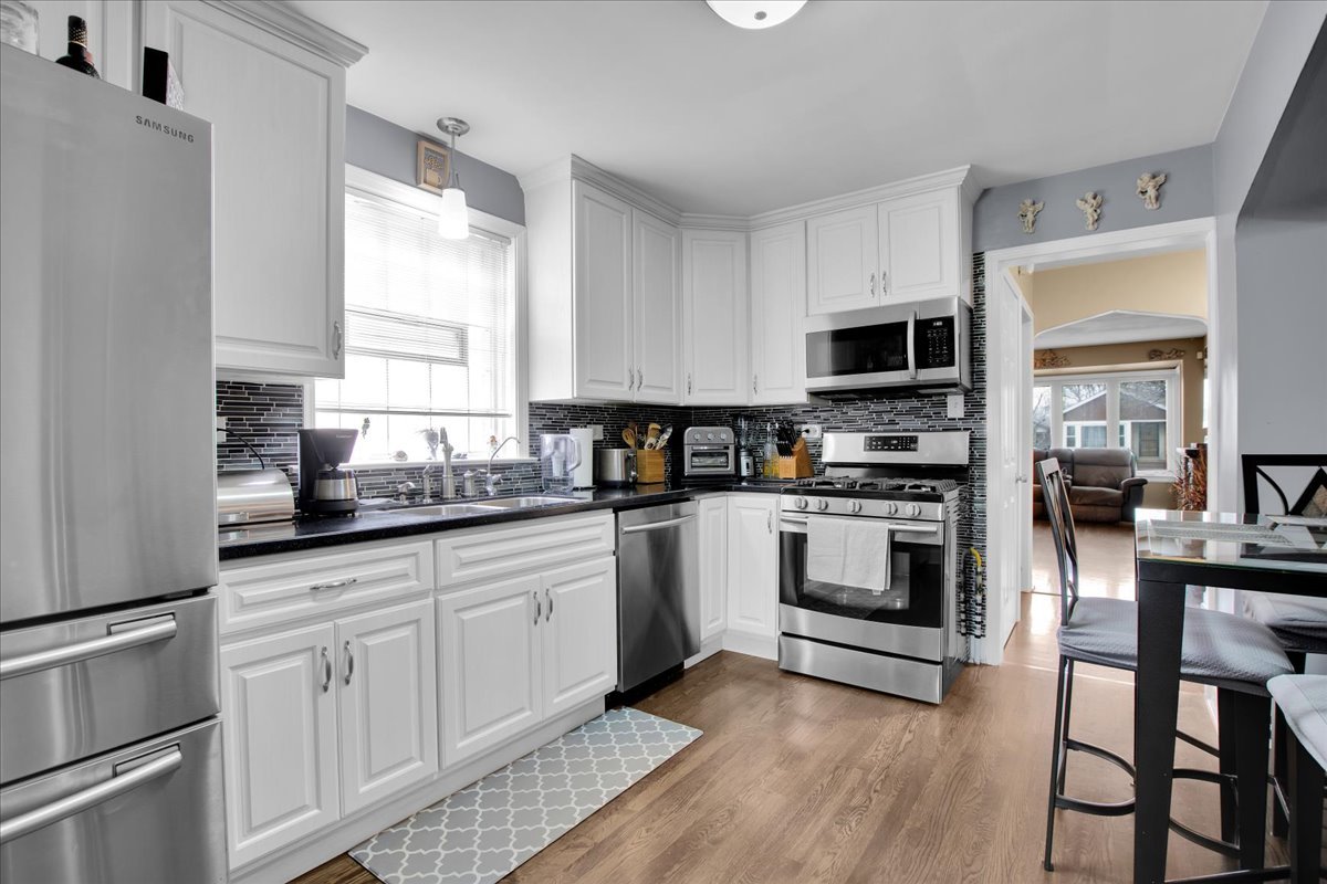 6719 South Keeler Avenue Chicago IL 60629