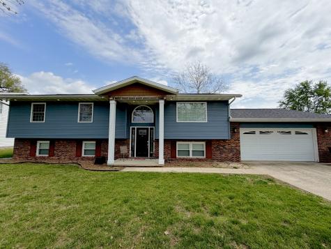 150 Woodland Drive Salem IL 62881