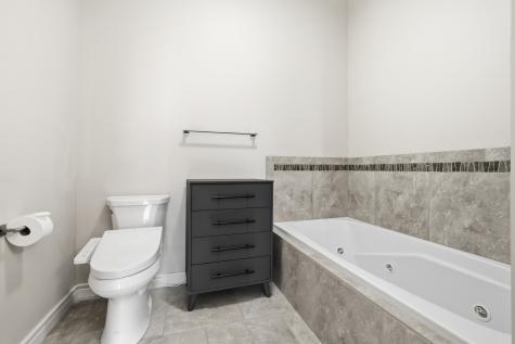 212 North Center Street Bloomington IL 61701