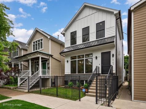 2153 West Fletcher Street Chicago IL 60618