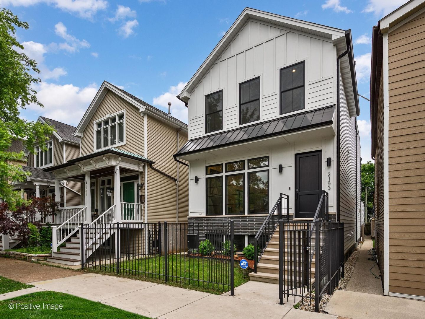 2153 West Fletcher Street Chicago IL 60618