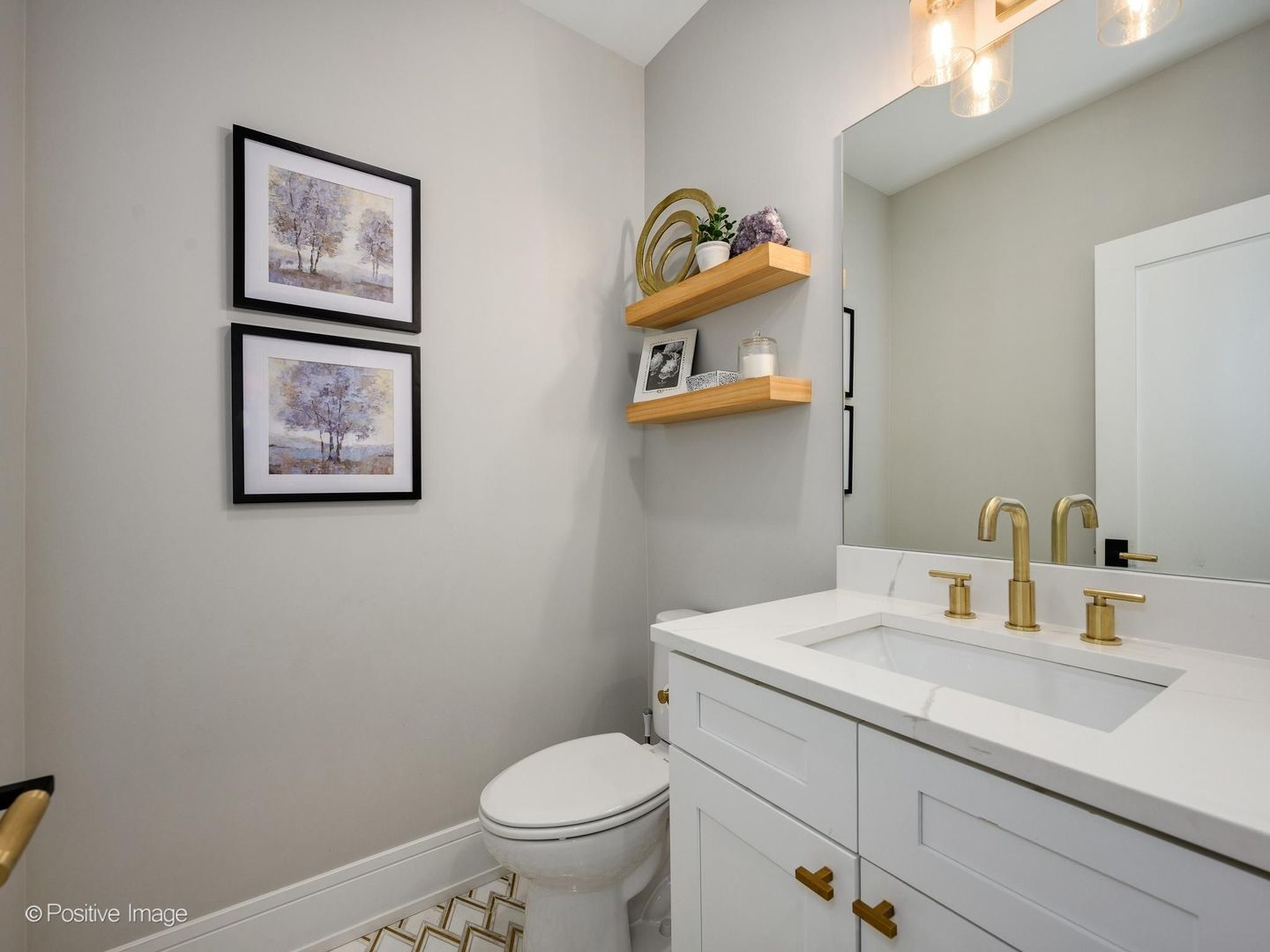 2153 West Fletcher Street Chicago IL 60618