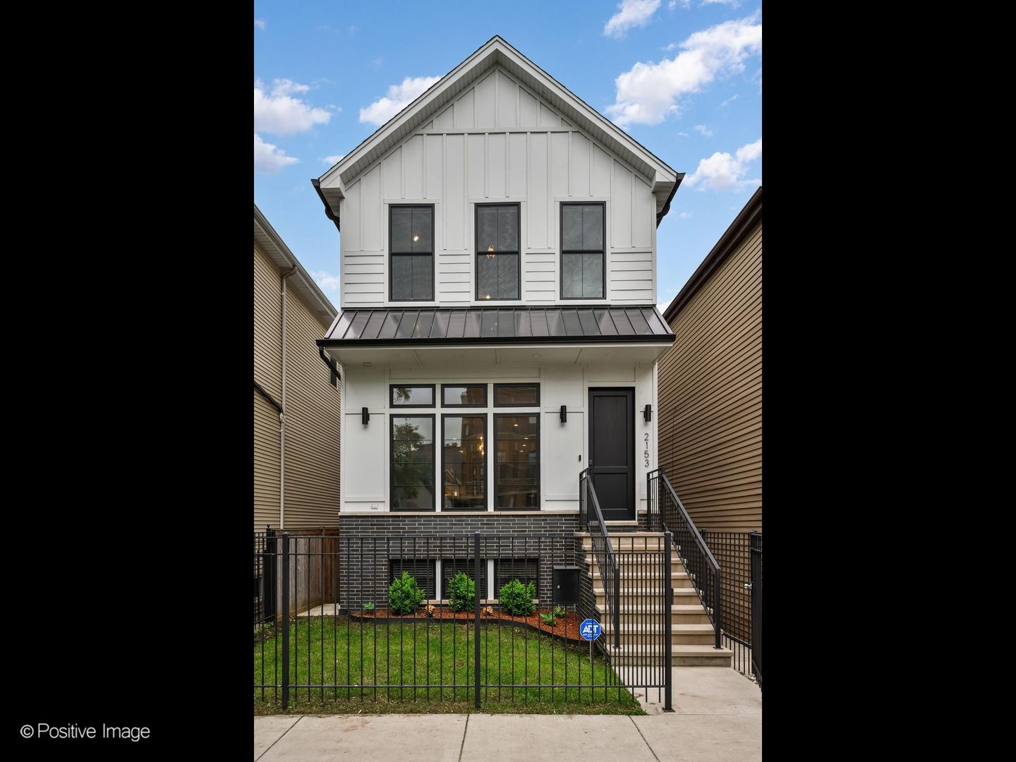 2153 West Fletcher Street Chicago IL 60618