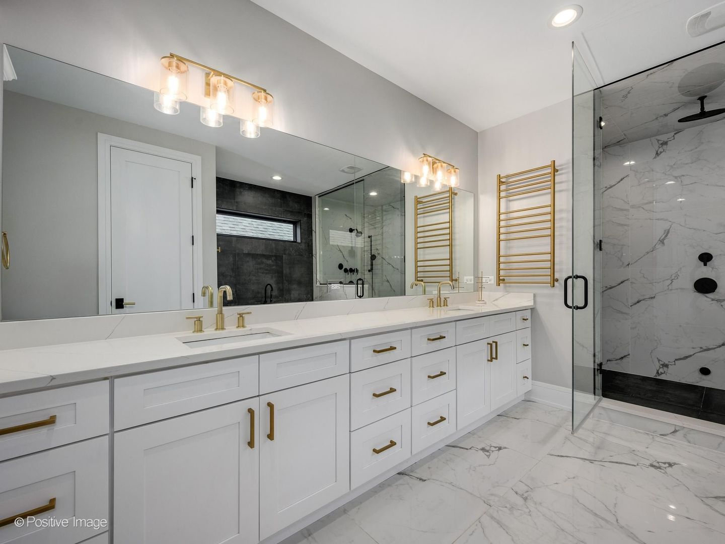 2153 West Fletcher Street Chicago IL 60618