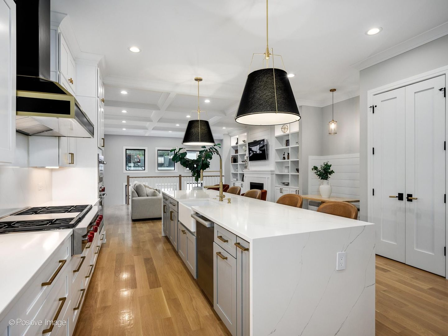 2153 West Fletcher Street Chicago IL 60618