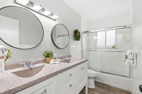 2241 Alby Street Alton IL 62002