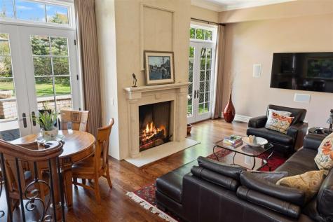 1109 Hohlfelder Road Glencoe IL 60022