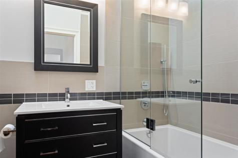 1109 Hohlfelder Road Glencoe IL 60022