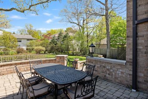1109 Hohlfelder Road Glencoe IL 60022