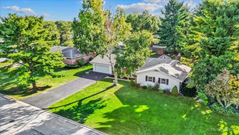 977 Lindenwood Drive Aurora IL 60506