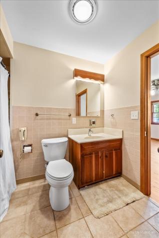 977 Lindenwood Drive Aurora IL 60506