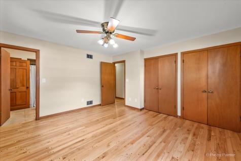 977 Lindenwood Drive Aurora IL 60506