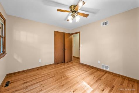 977 Lindenwood Drive Aurora IL 60506