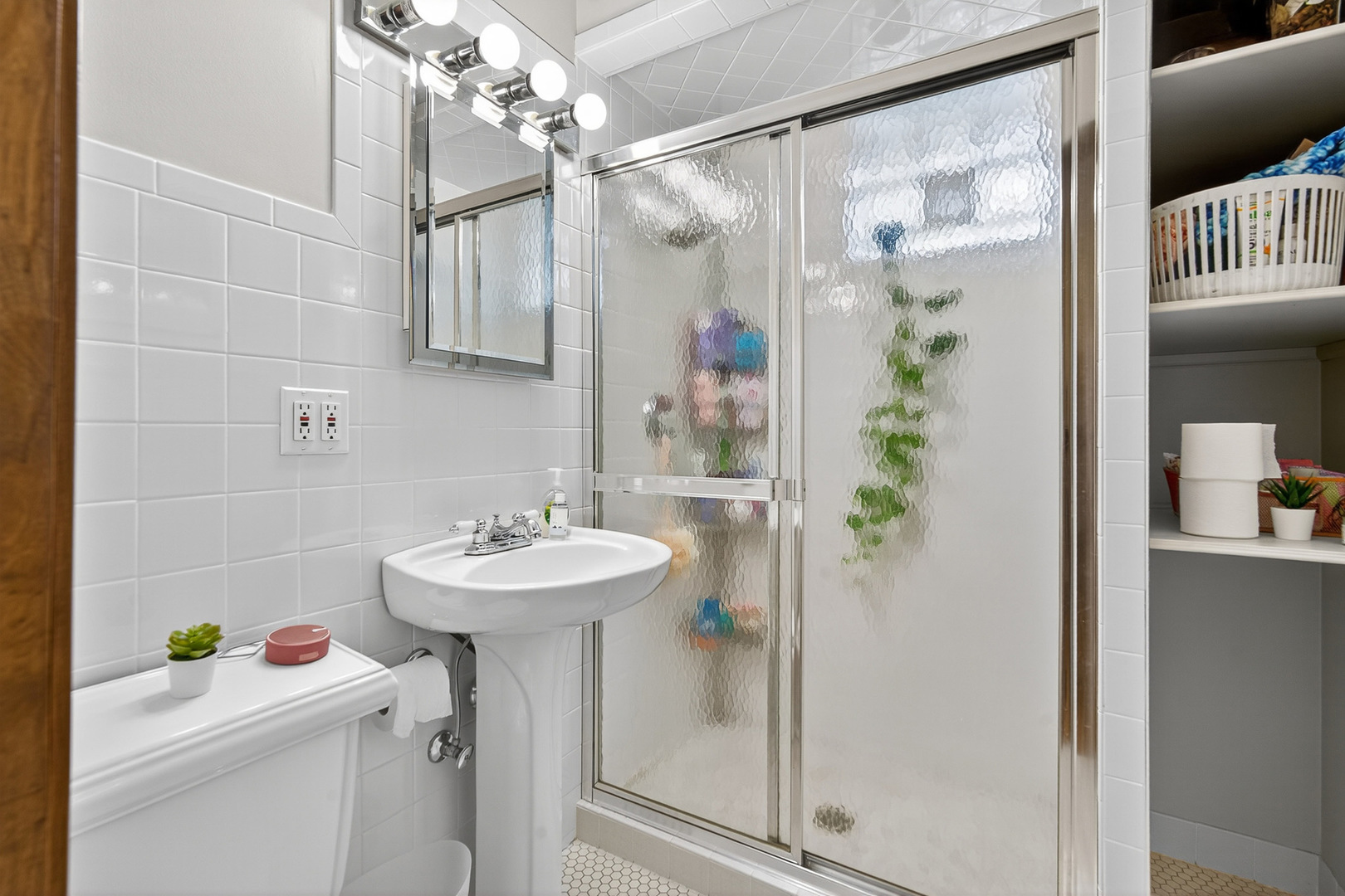 4538 North Malden Street Chicago IL 60640