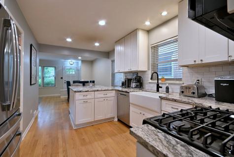 6524 North Oshkosh Avenue Chicago IL 60631