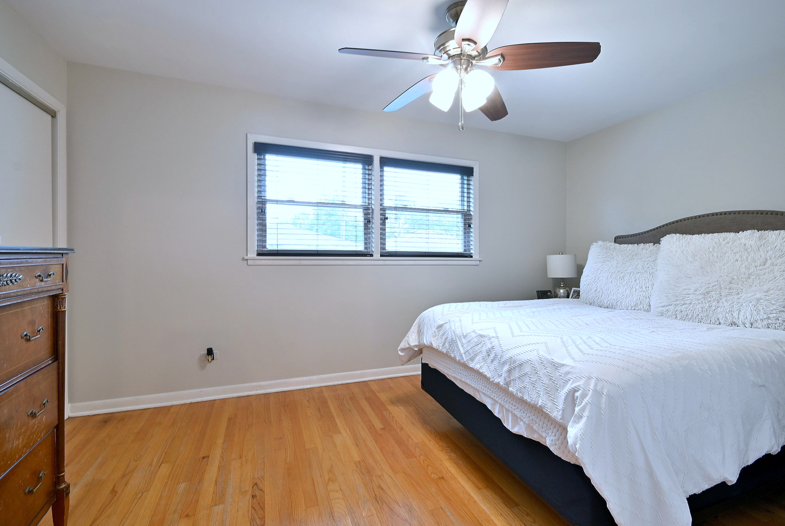 6524 North Oshkosh Avenue Chicago IL 60631